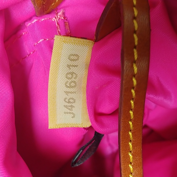 Dooney Bourke Baguette Pouchette Bag - Picture 15 of 17